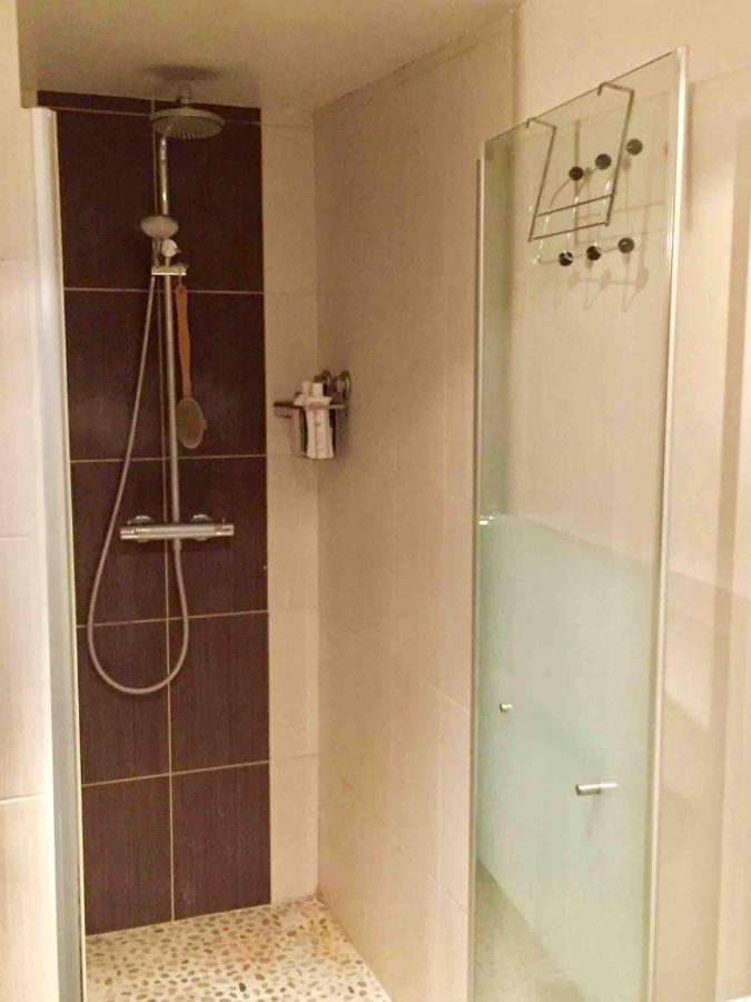 Loft In Rennes - Private Room Екстер'єр фото